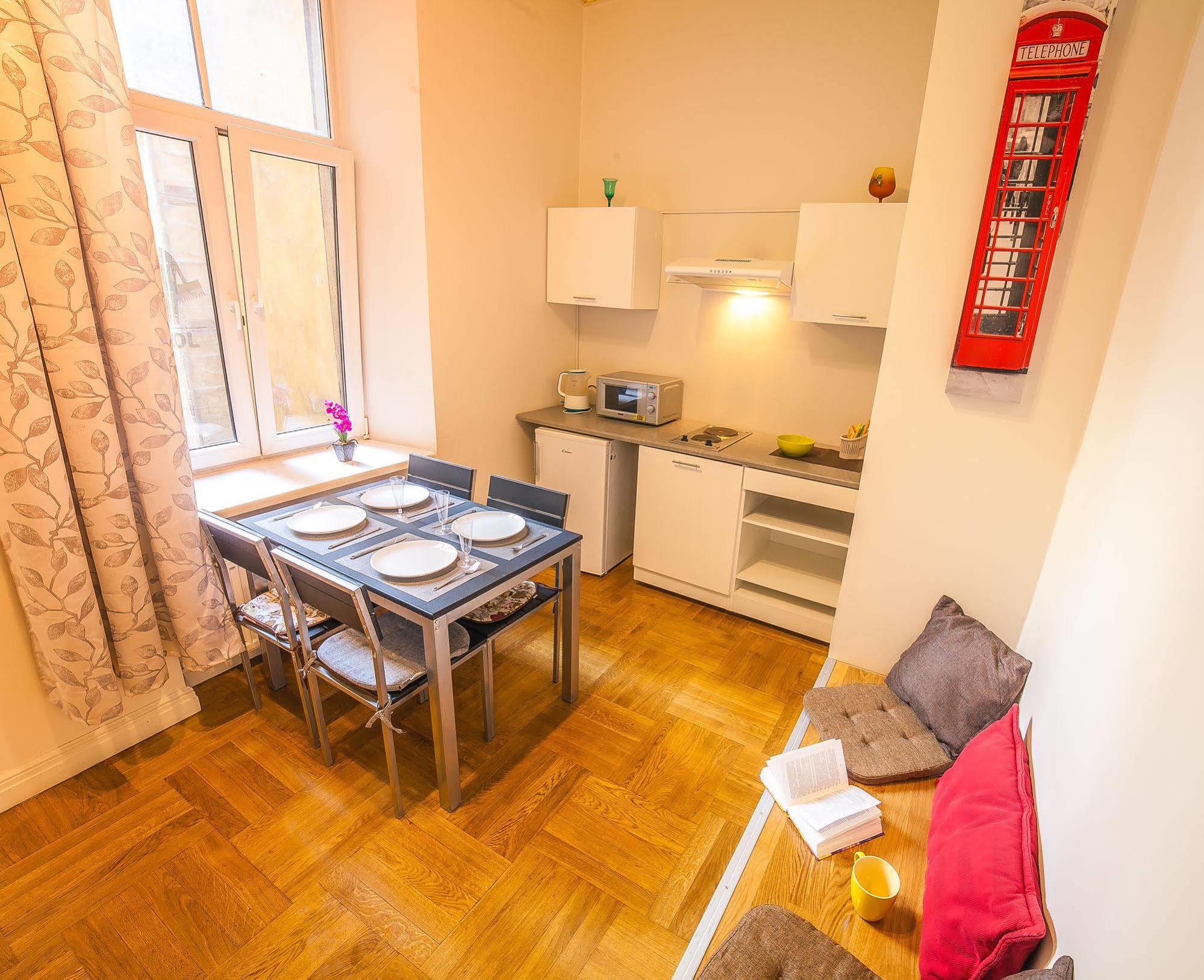 Mosaic Center Apartments ريغا المظهر الخارجي الصورة