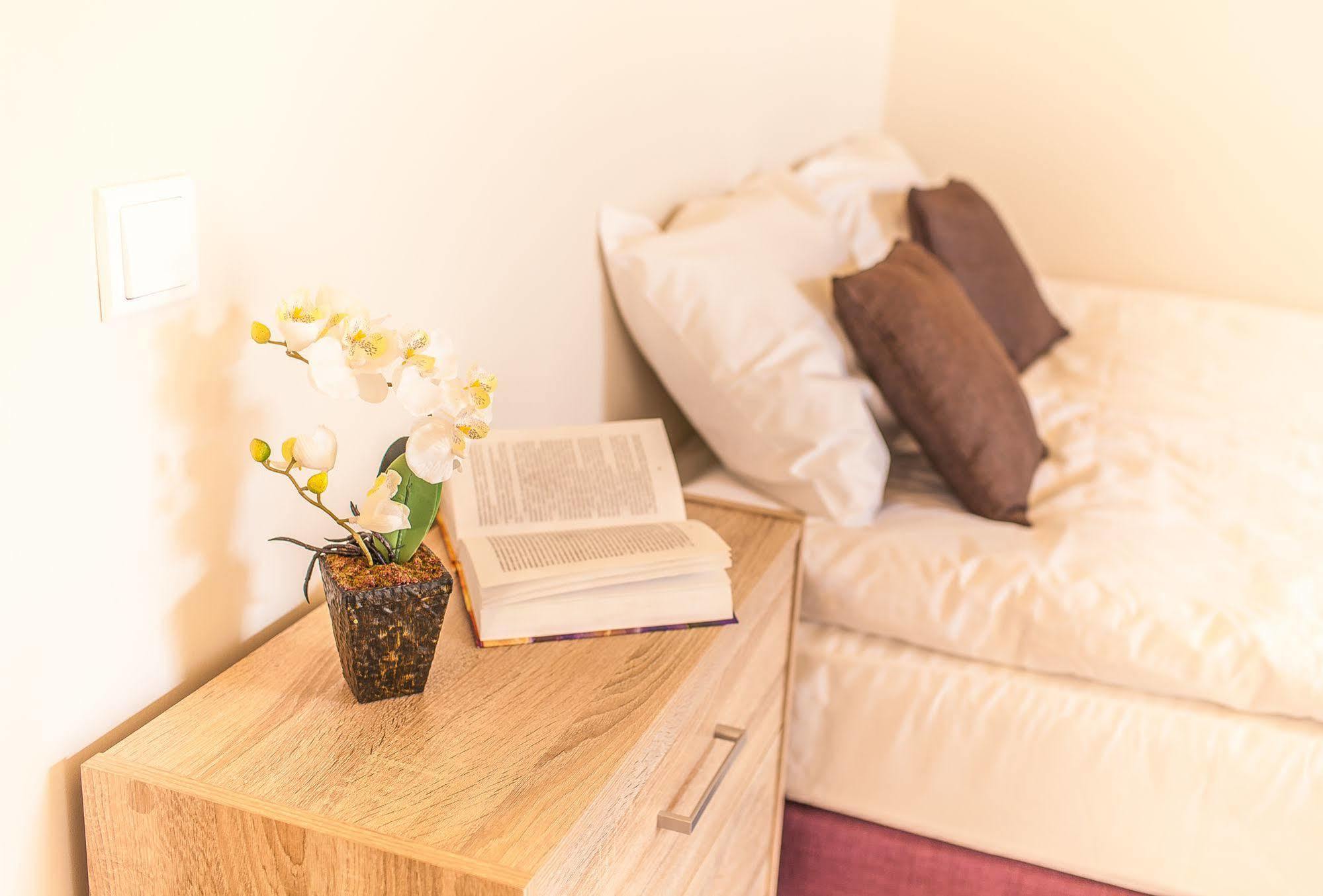 Mosaic Center Apartments ريغا المظهر الخارجي الصورة
